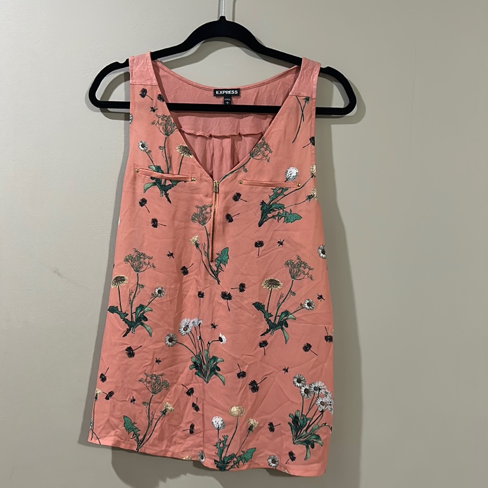 Express Brand, sleeveless blouse, flower pattern